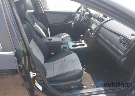 2012 Toyota Camry Se z USA, uszkodzony, nr VIN 4T1BF1FK2CU577448